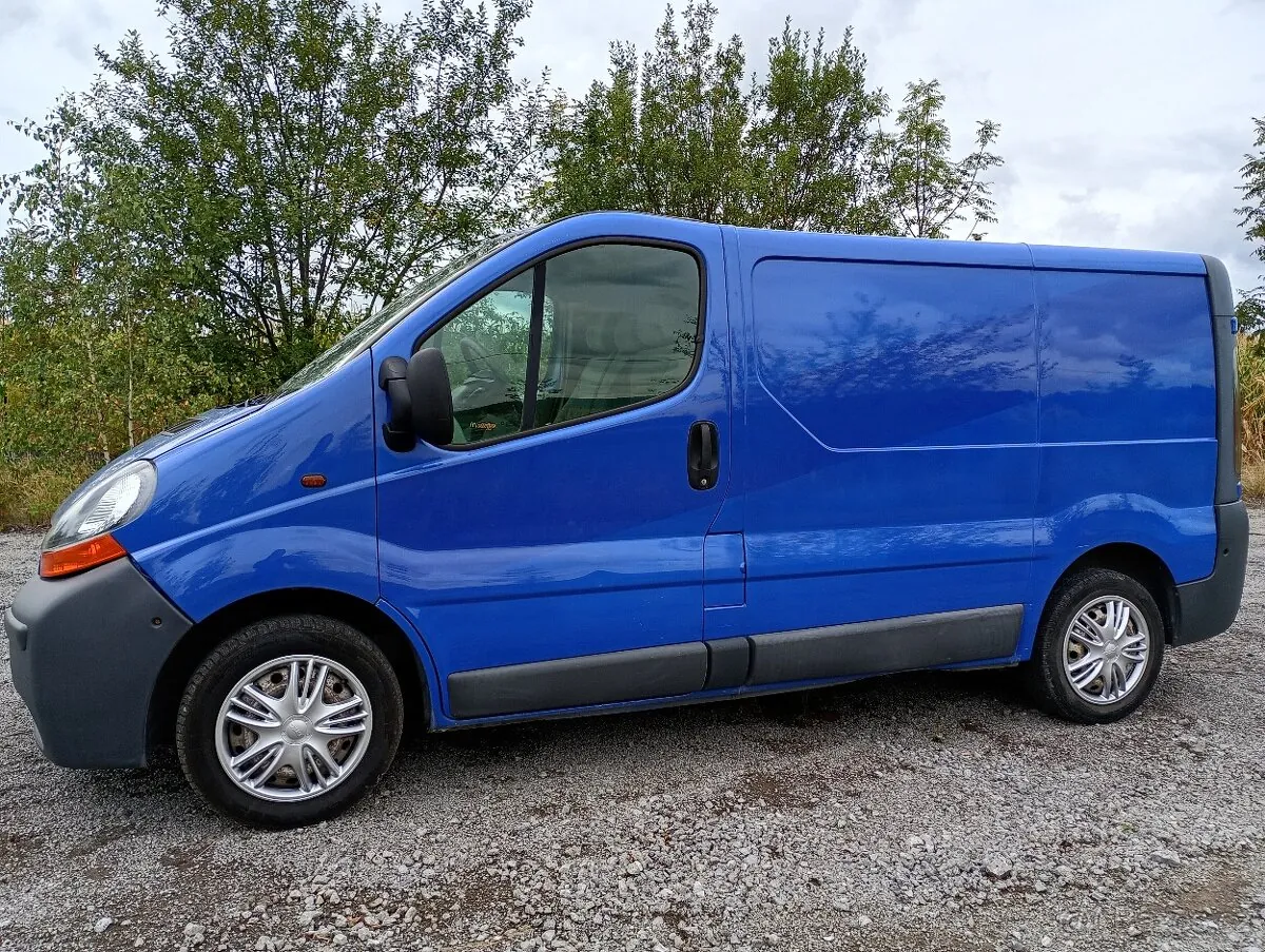Renault Trafic 2006 photo 3