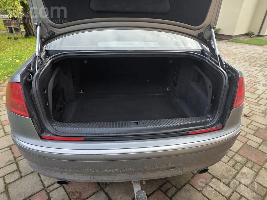 Audi A8 2005 photo 4
