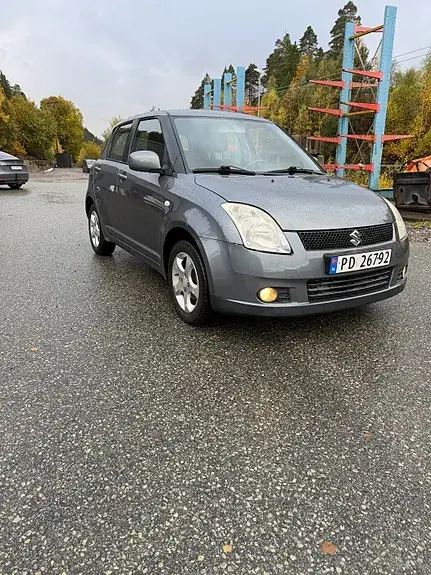 Suzuki Swift 2006 photo 2