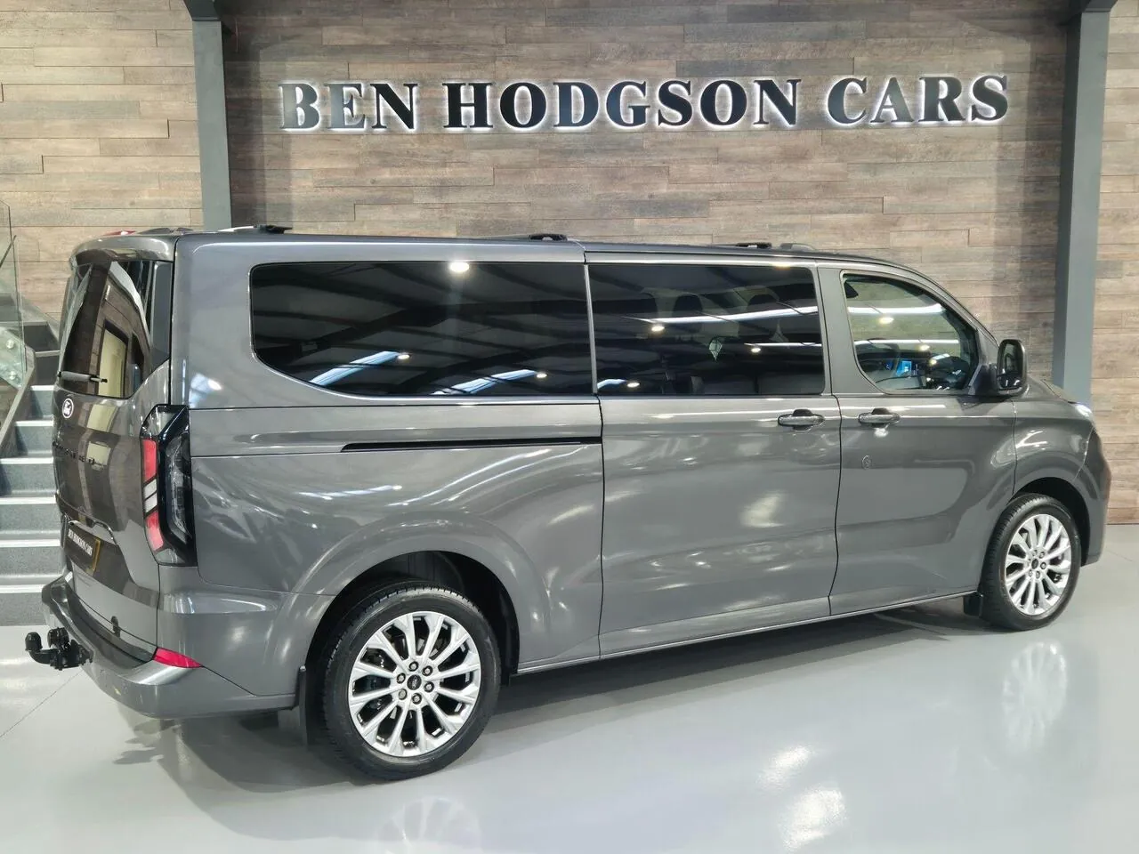 Ford Tourneo Custom 2025 photo 5