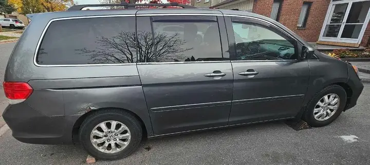 Honda Odyssey 2009 photo 3