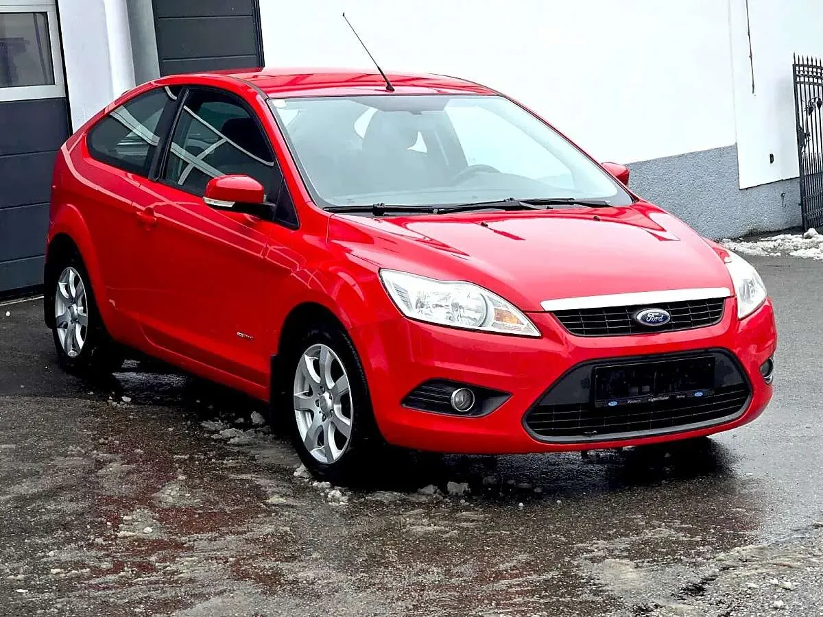 Ford Focus 2010 photo 3