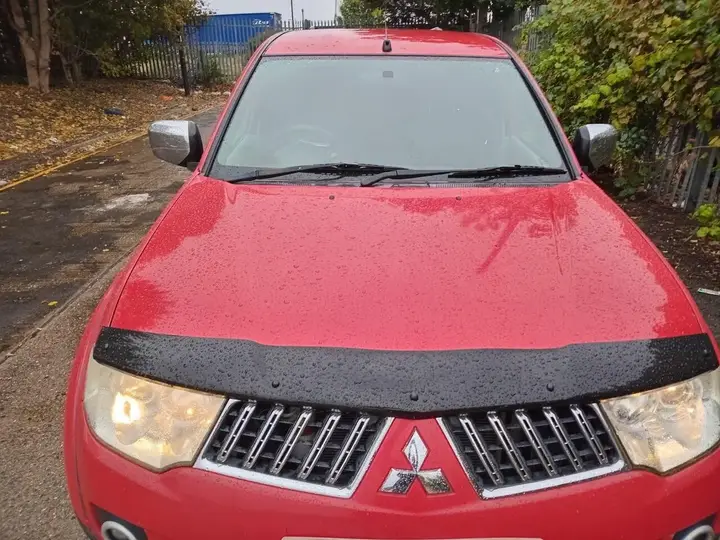 Mitsubishi L200 2013 photo 3