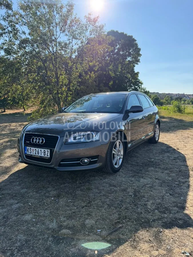 Audi A3 2012 photo 2