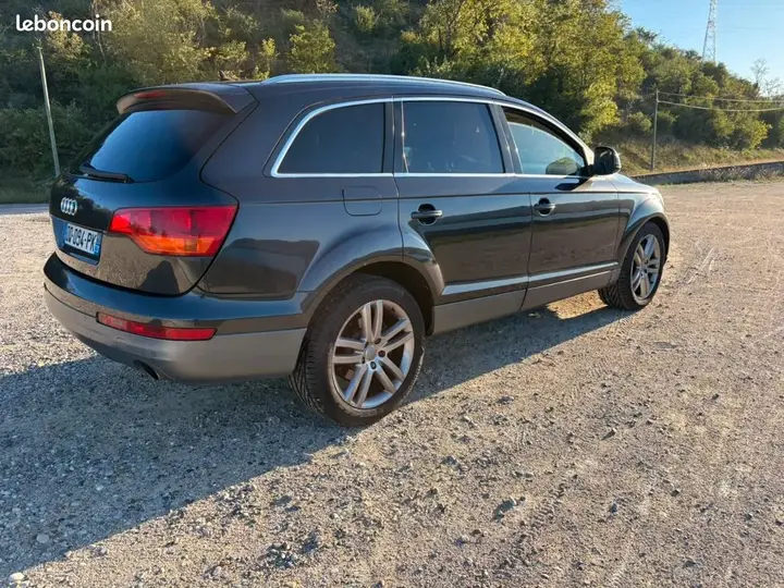 Audi Q7 2006 photo 3