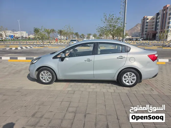 Kia Rio 2013 photo 2