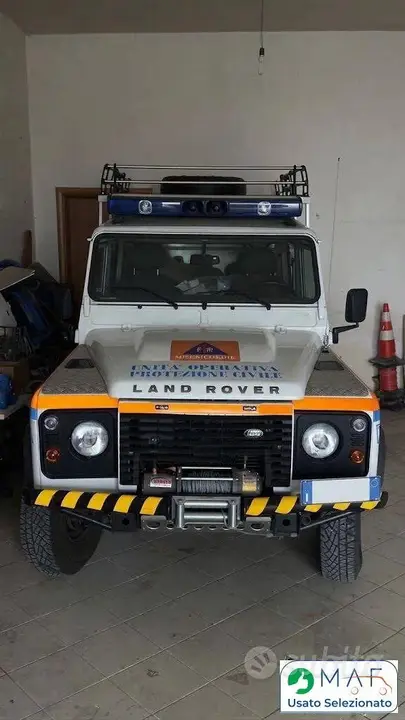Land Rover Defender