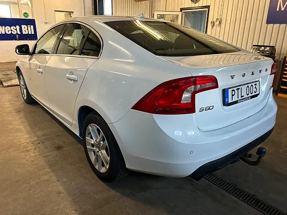 Volvo S60 2012 photo 3
