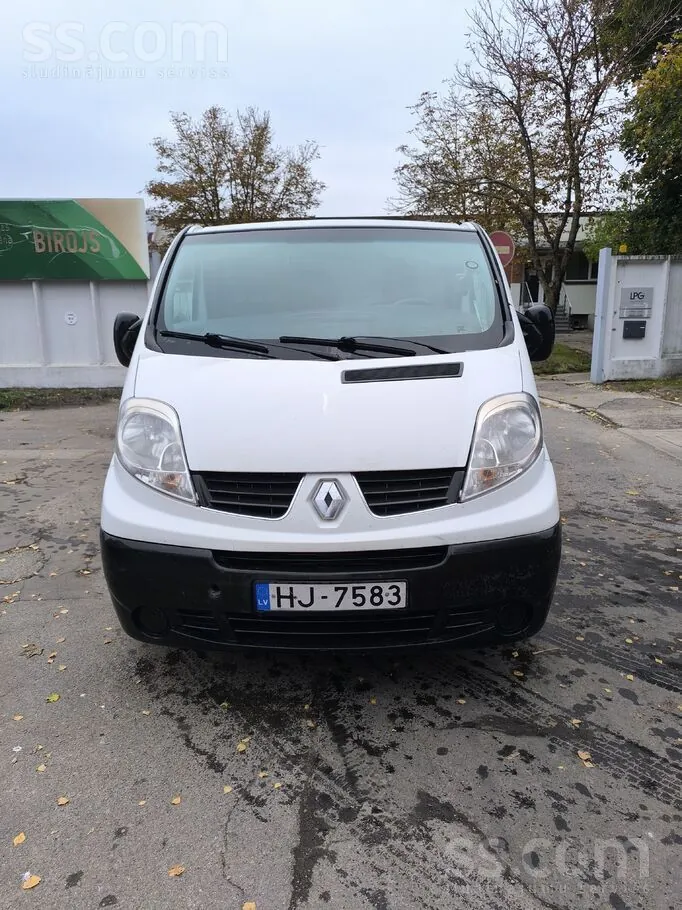 Renault Trafic 2009 photo 2