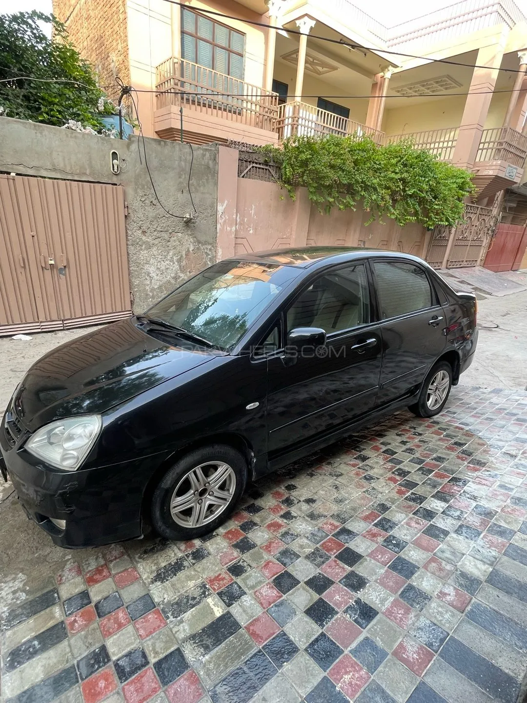 Suzuki Liana