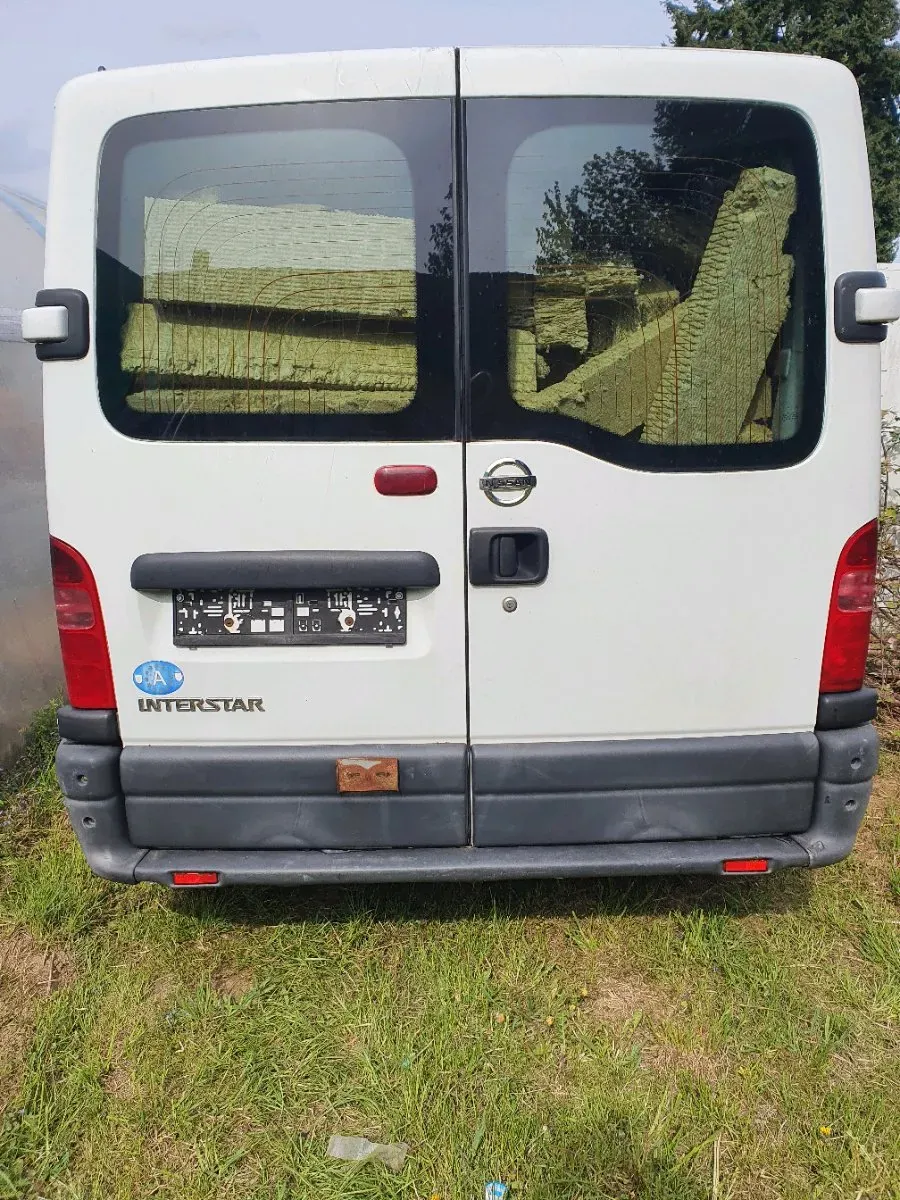 Nissan Interstar 2002 photo 3