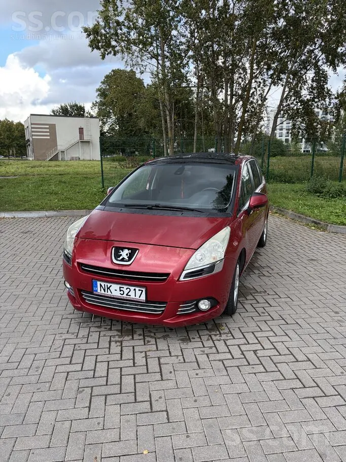 Peugeot 5008 2010 photo 5