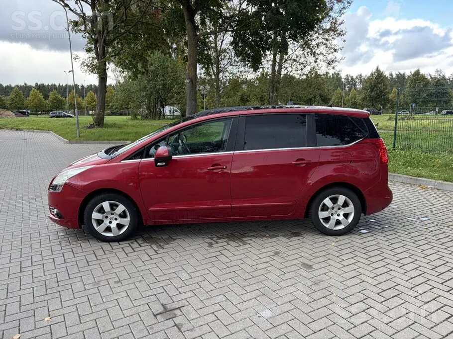 Peugeot 5008 2010 photo 4