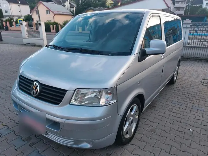 Volkswagen T5 Caravelle
