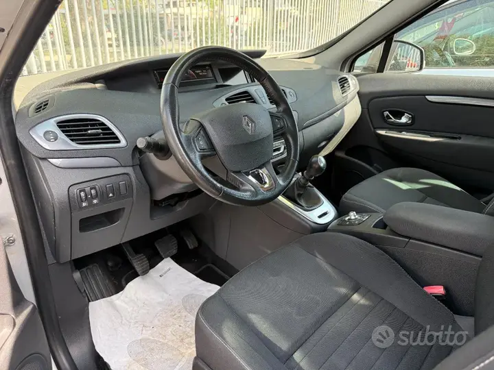 Renault Scenic 2014 photo 4