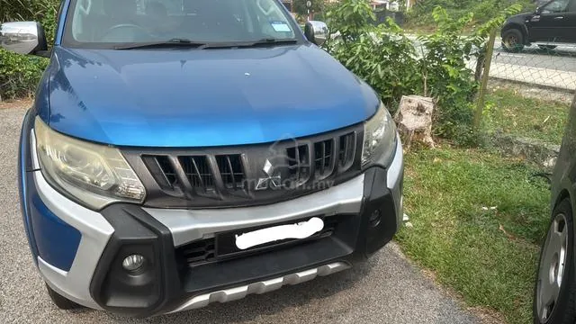 Mitsubishi Triton