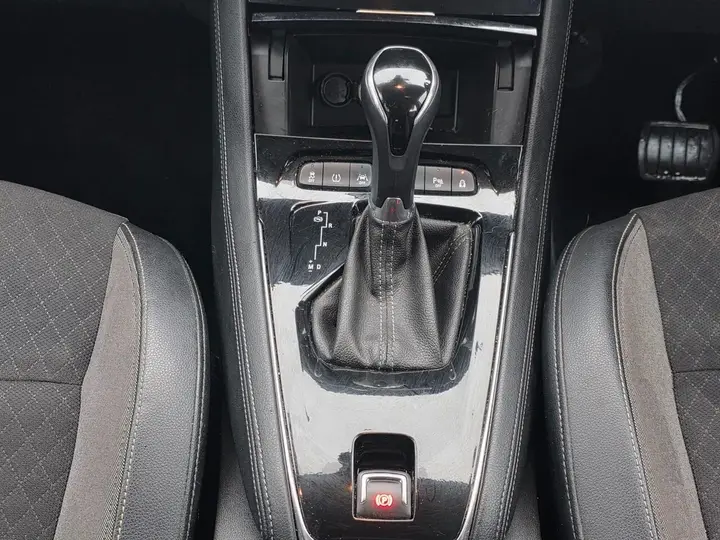 Vauxhall Grandland X 2018 photo 3