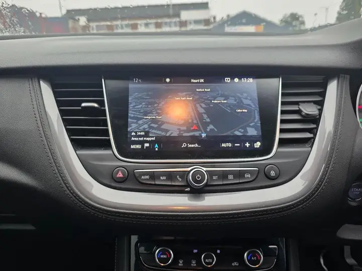 Vauxhall Grandland X 2018 photo 2