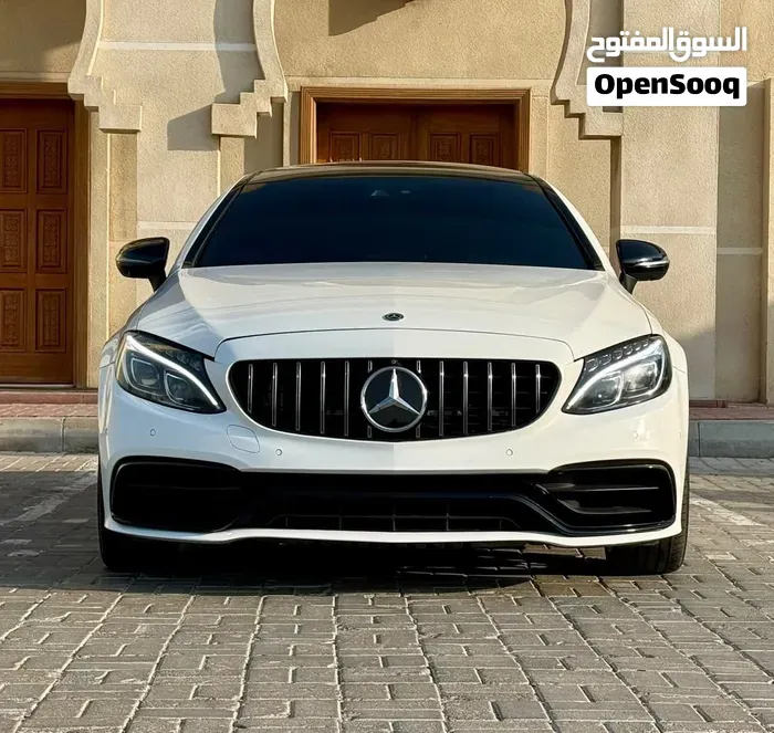 Mercedes-Benz C300 2018 photo 2