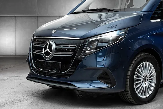 Mercedes-Benz Eqv300 2026 photo 2