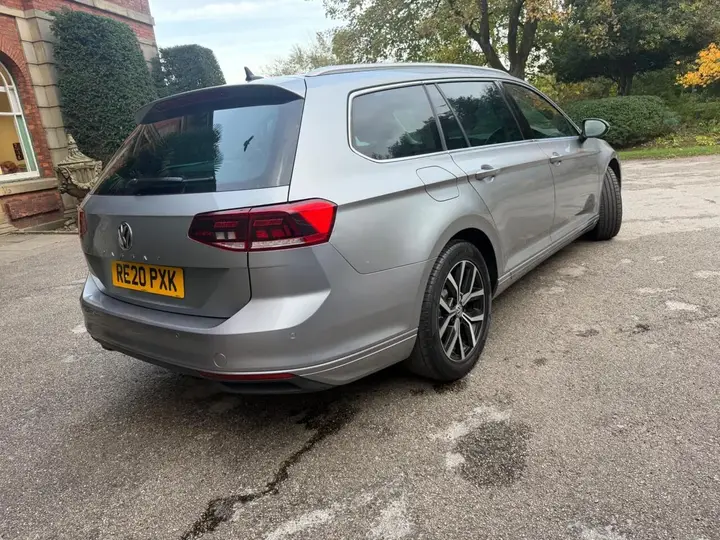 Volkswagen Passat 2020 photo 2