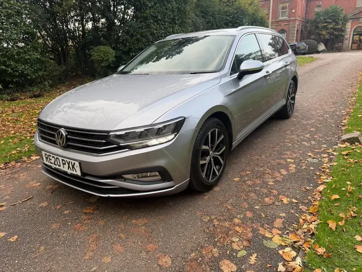 Volkswagen Passat 2020 photo 5
