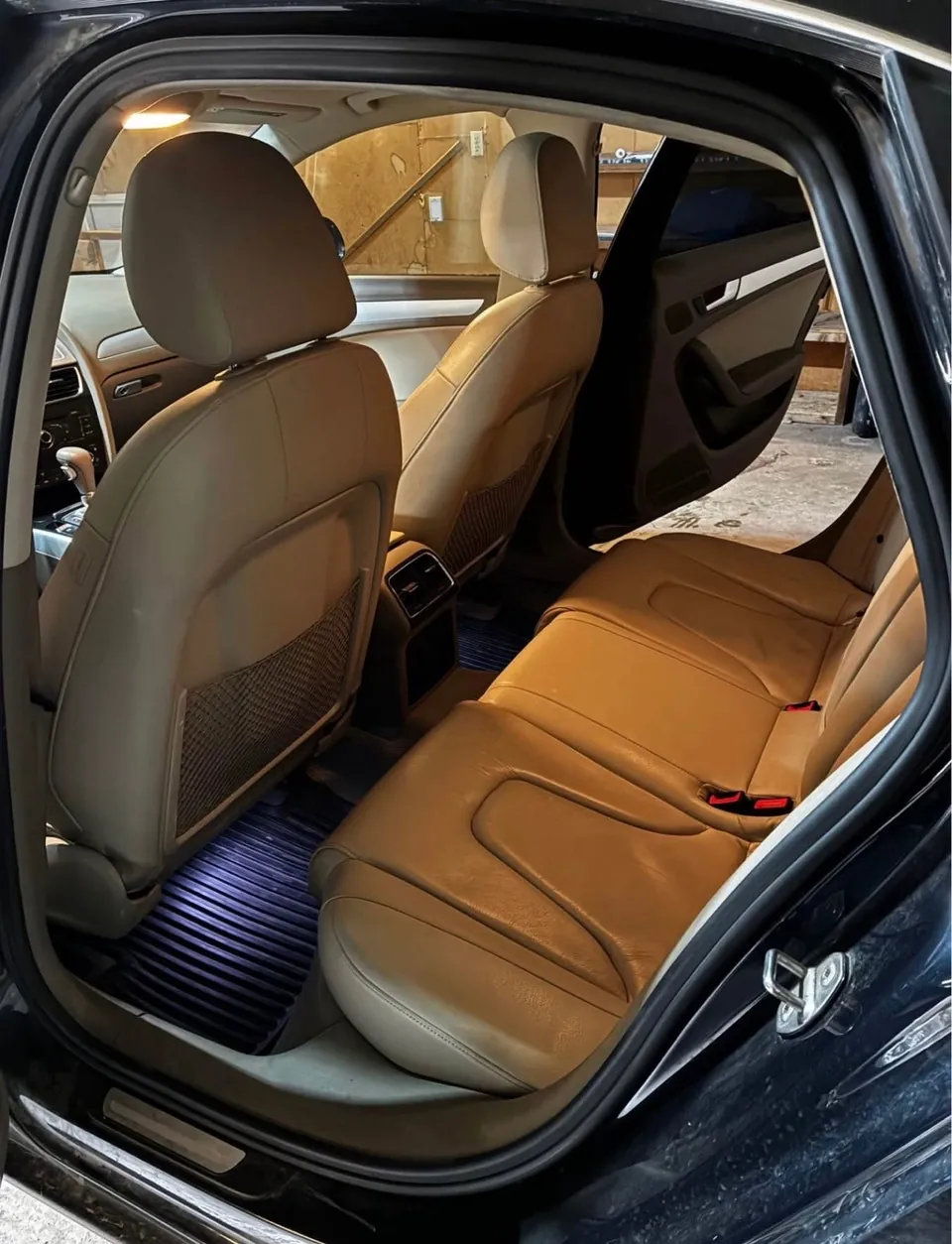 Audi A4 2012 photo 4