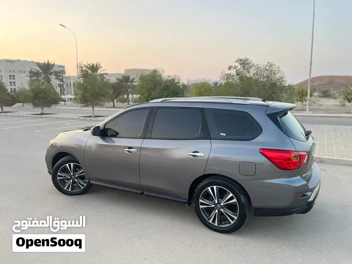Nissan Pathfinder 2018 photo 3
