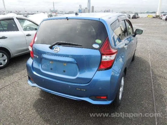 Nissan Note 2017 photo 4