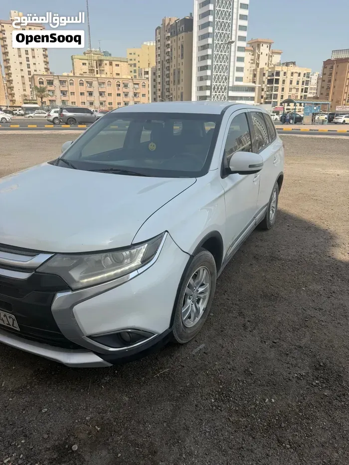 Mitsubishi Outlander 2017 photo 4