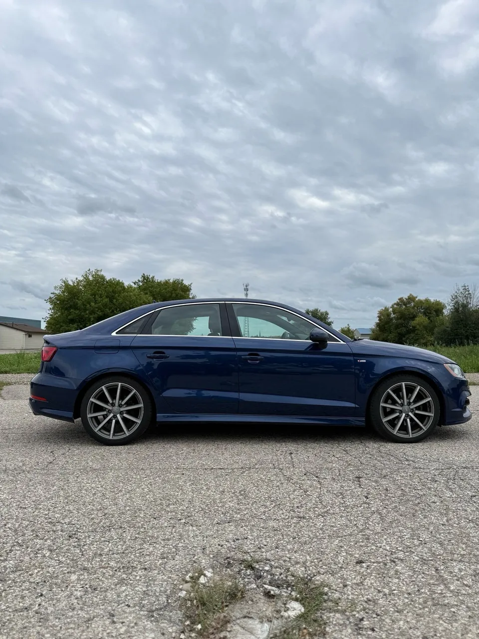 Audi A3 2015 photo 2