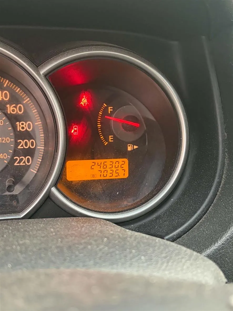 Nissan Versa 2009 photo 3