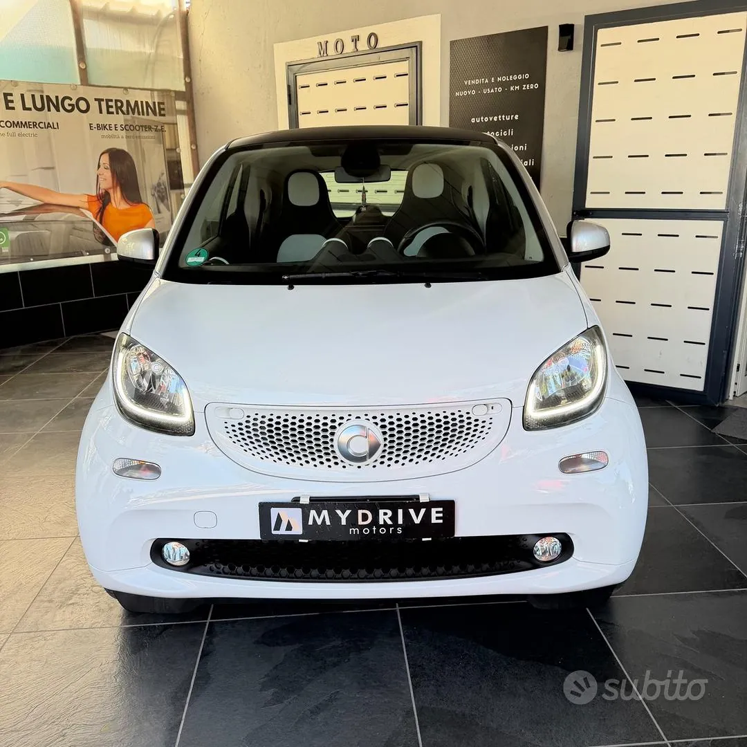 Smart Fortwo 2015 photo 2