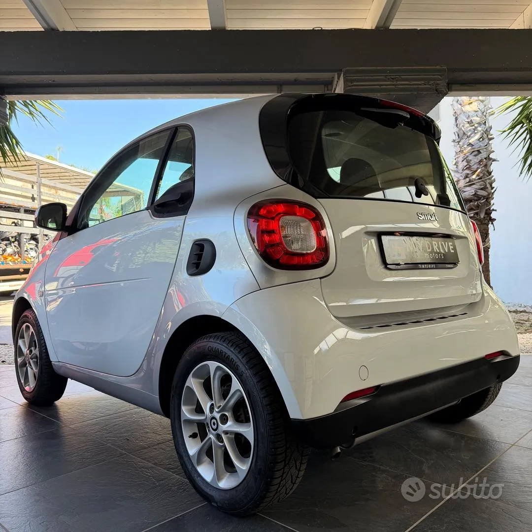Smart Fortwo 2015 photo 4