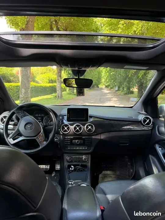 Mercedes-Benz B-Class 2013 photo 2
