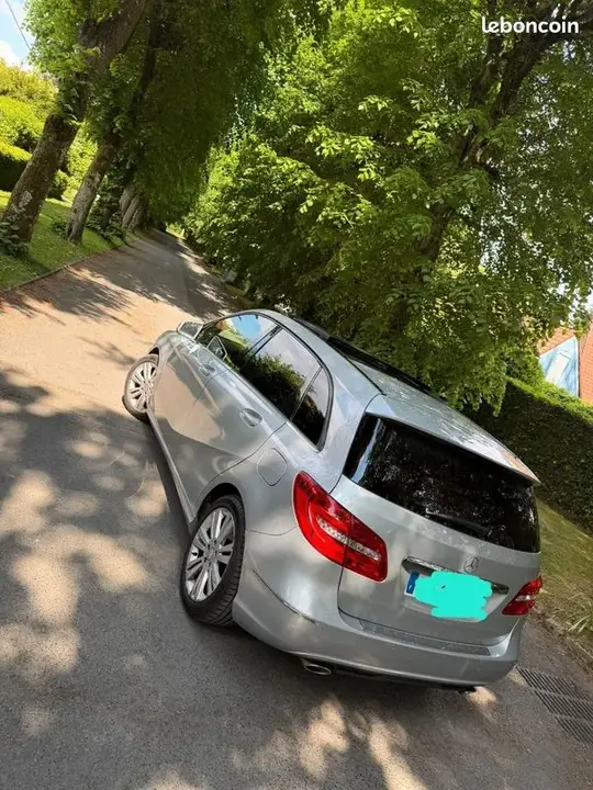 Mercedes-Benz B-Class 2013 photo 3