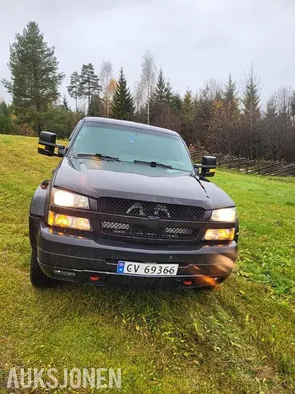 Chevrolet Silverado 2500 2003 photo 2