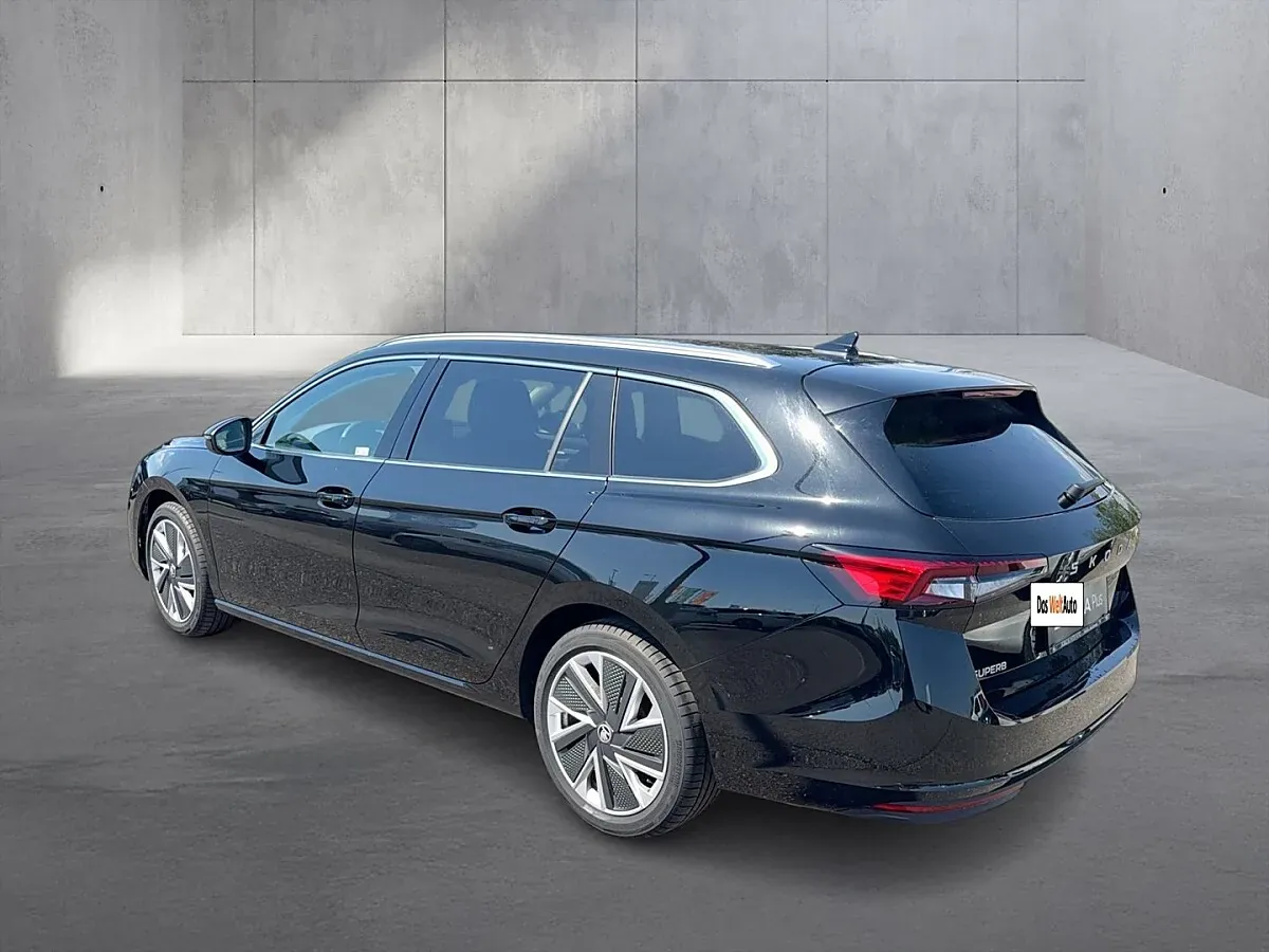 Skoda Superb 2025 photo 3