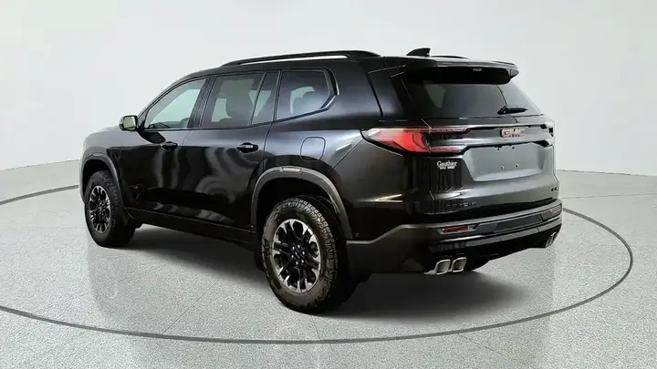 GMC Acadia 2027 photo 4