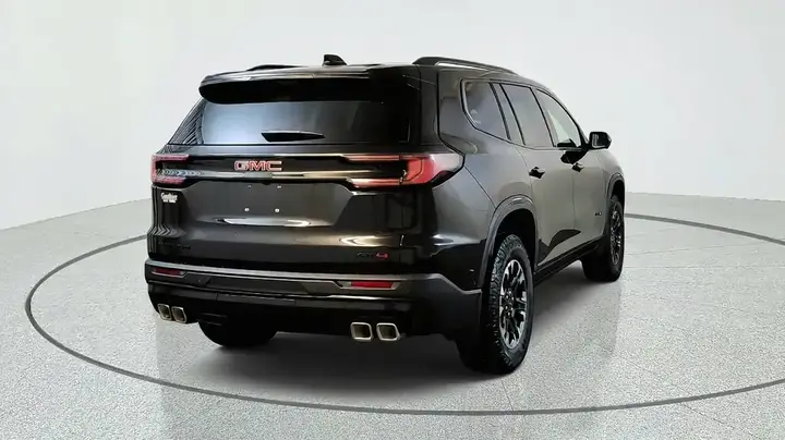 GMC Acadia 2027 photo 3