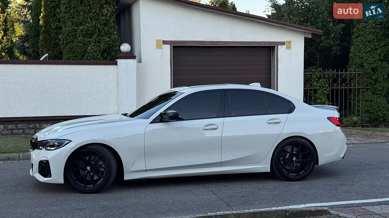 BMW 3 Series 2019 photo 4