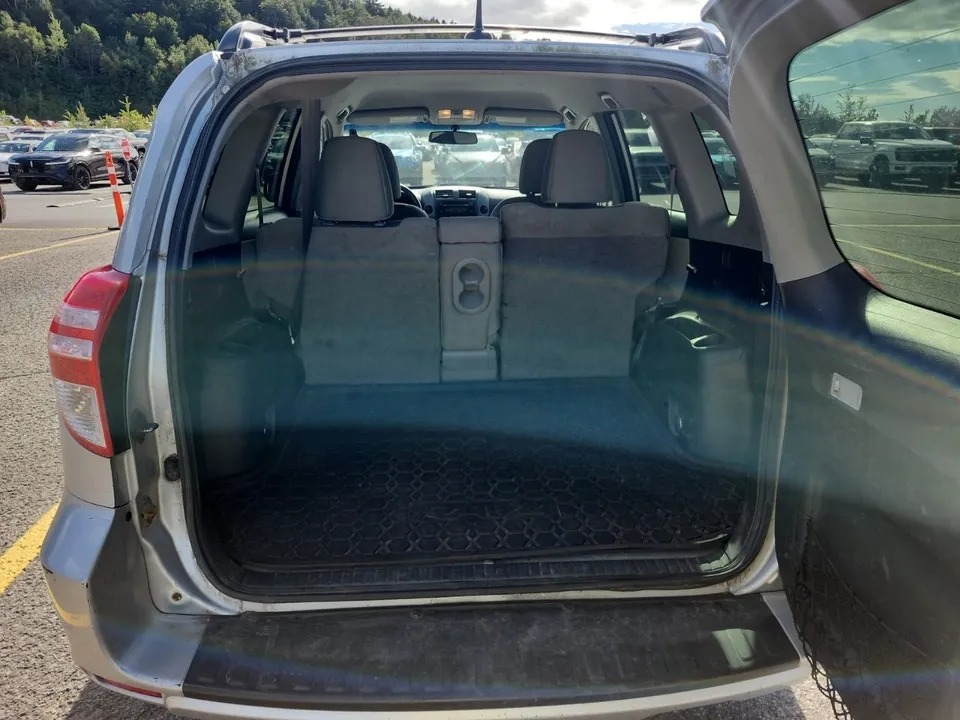 Toyota Rav4 2012 photo 5
