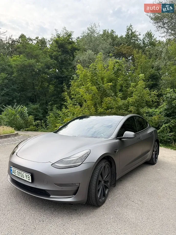 Tesla Model 3 2020 photo 2