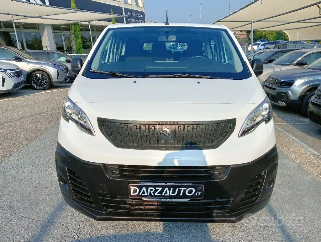 Peugeot Expert 2022 photo 2