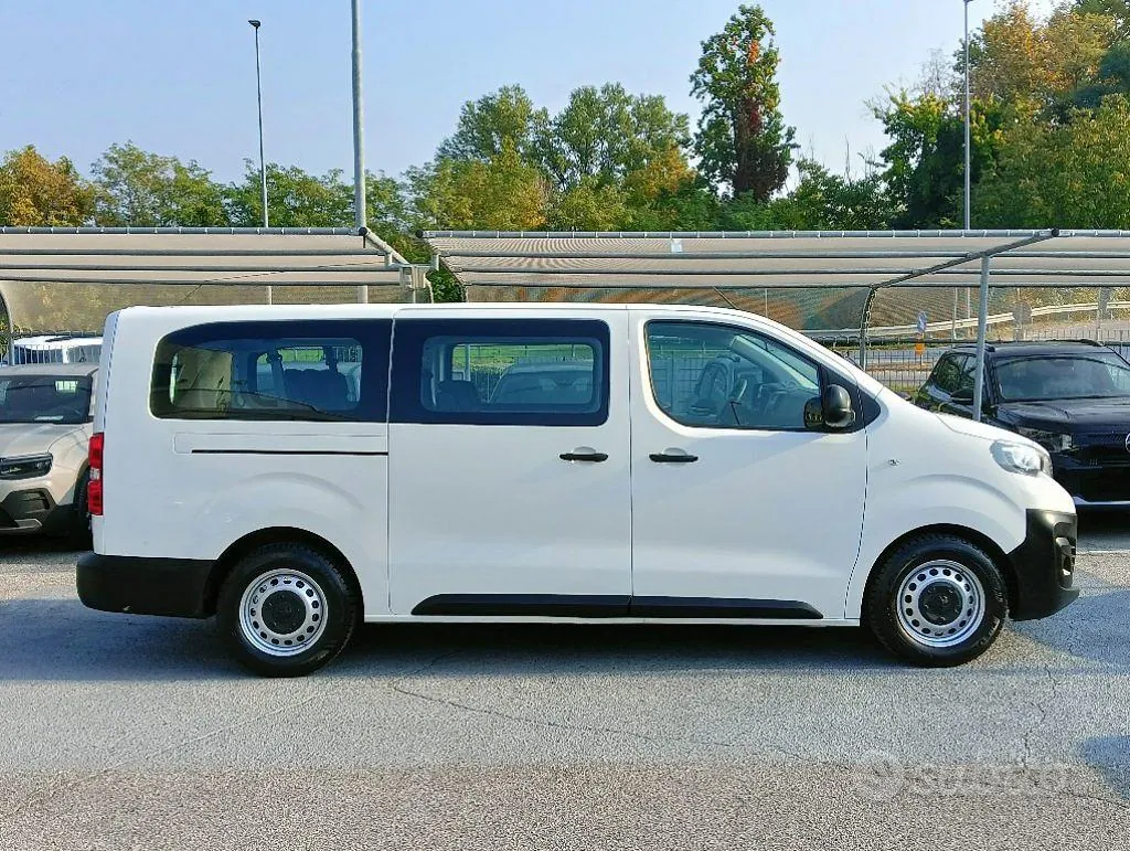 Peugeot Expert 2022 photo 4