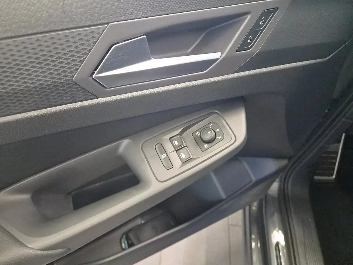 Volkswagen Caddy 2024 photo 3
