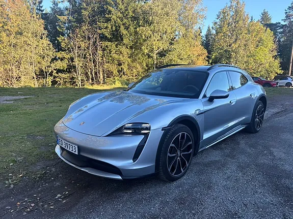 Porsche Taycan 4