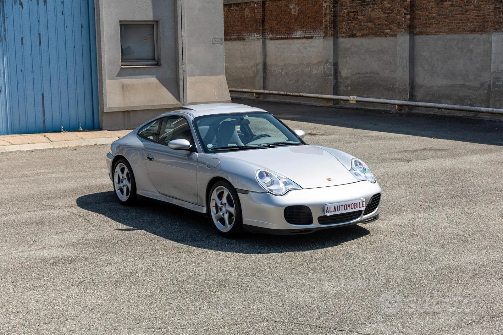 Porsche 911 2002 photo 3