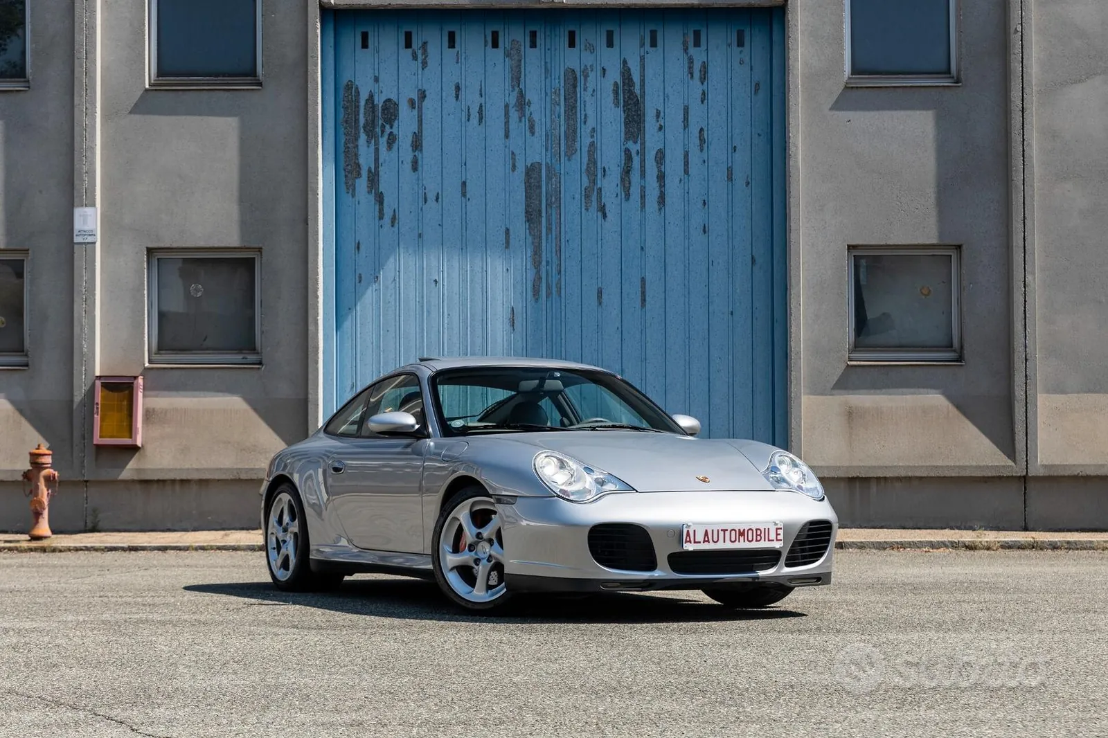Porsche 911 2002 photo 2