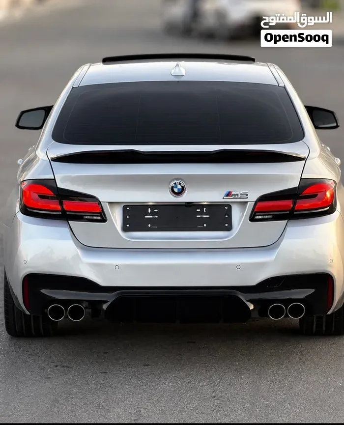 BMW 5 Series 2012 photo 2